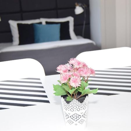 Be My Guest - Hoza Studio - Pkin Super Centrum Metro Wi-Fi Breakfast Warsawa Bagian luar foto