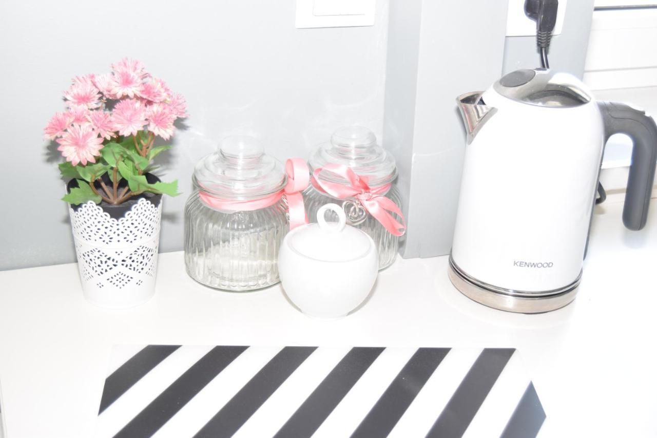 Be My Guest - Hoza Studio - Pkin Super Centrum Metro Wi-Fi Breakfast Warsawa Bagian luar foto
