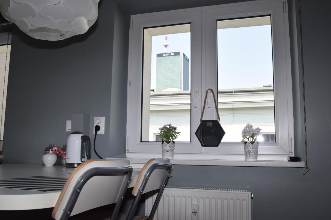 Be My Guest - Hoza Studio - Pkin Super Centrum Metro Wi-Fi Breakfast Warsawa Bagian luar foto