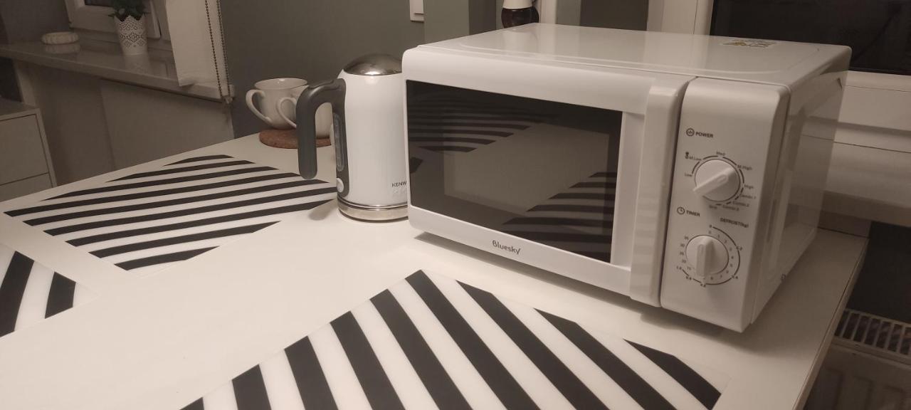 Be My Guest - Hoza Studio - Pkin Super Centrum Metro Wi-Fi Breakfast Warsawa Bagian luar foto